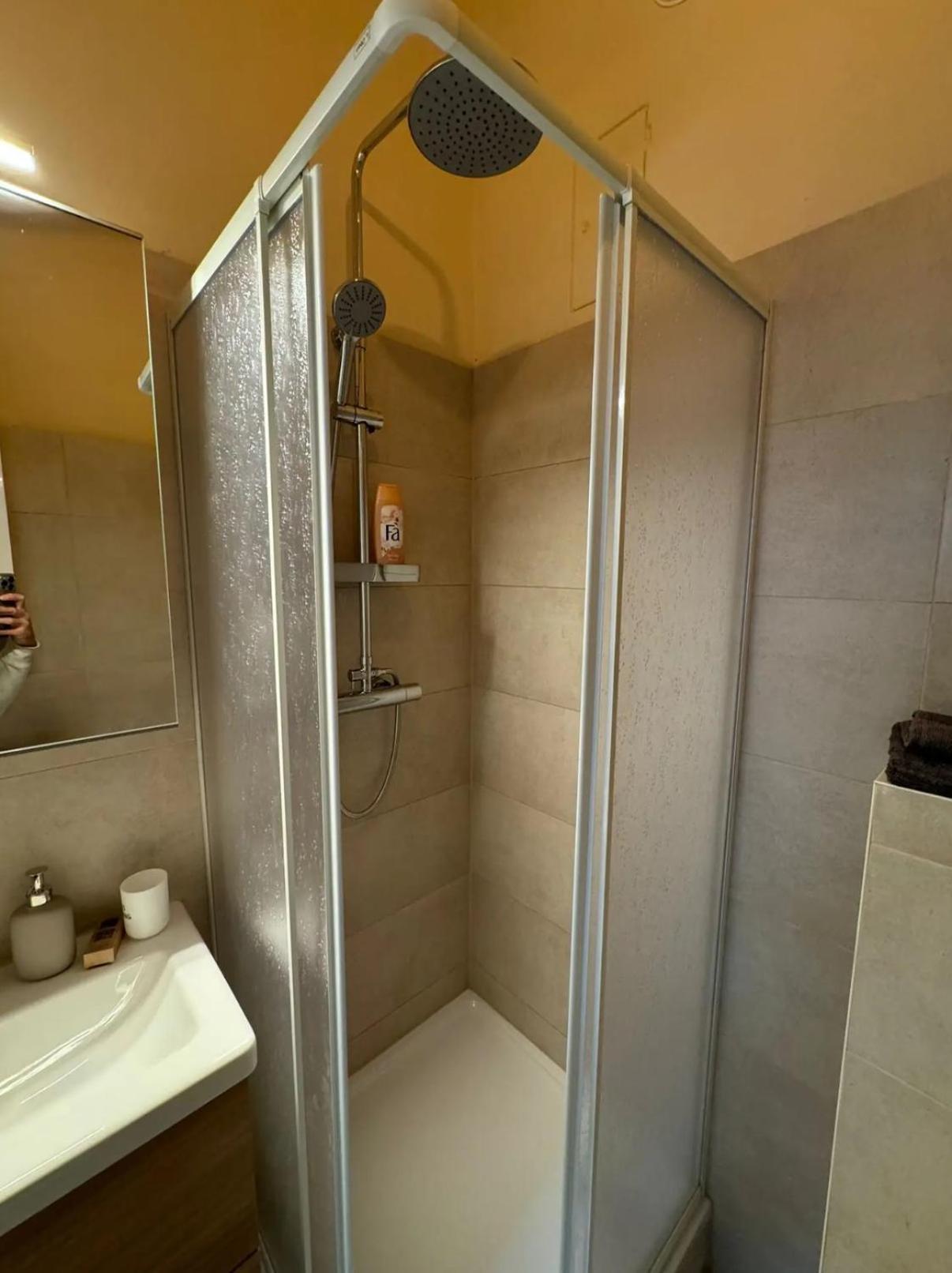 Apartament Kios Place